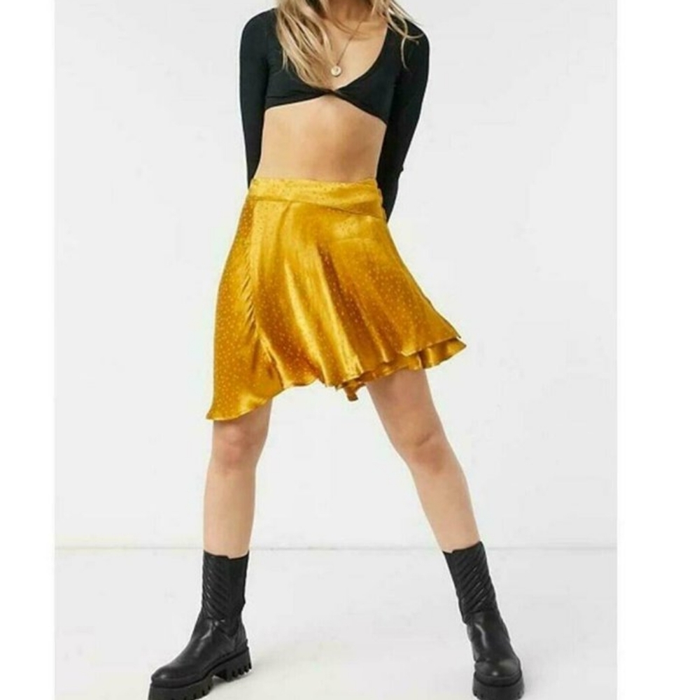 Free People Viscose Starstruck Mini Skirt Size 4 NWT